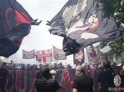 巴勒莫客场失利，球迷呼吁团结备战的简单介绍